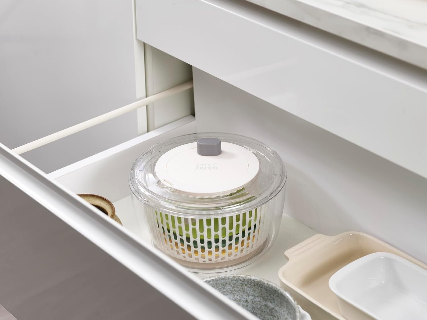 Durable 4-Piece Salad Preparation Kit: Spinner, Cutter, Grater for Fresh Meals