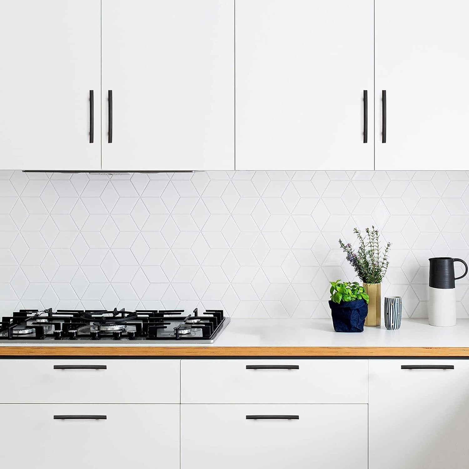 Sophisticated 25 Pack Curved Cabinet Handles - Perfect for Kitchen and Bathroom