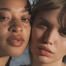 Load image into Gallery viewer, Lightweight Mineral Sunscreen with Zinc Oxide - Antioxidant-Infused Protection