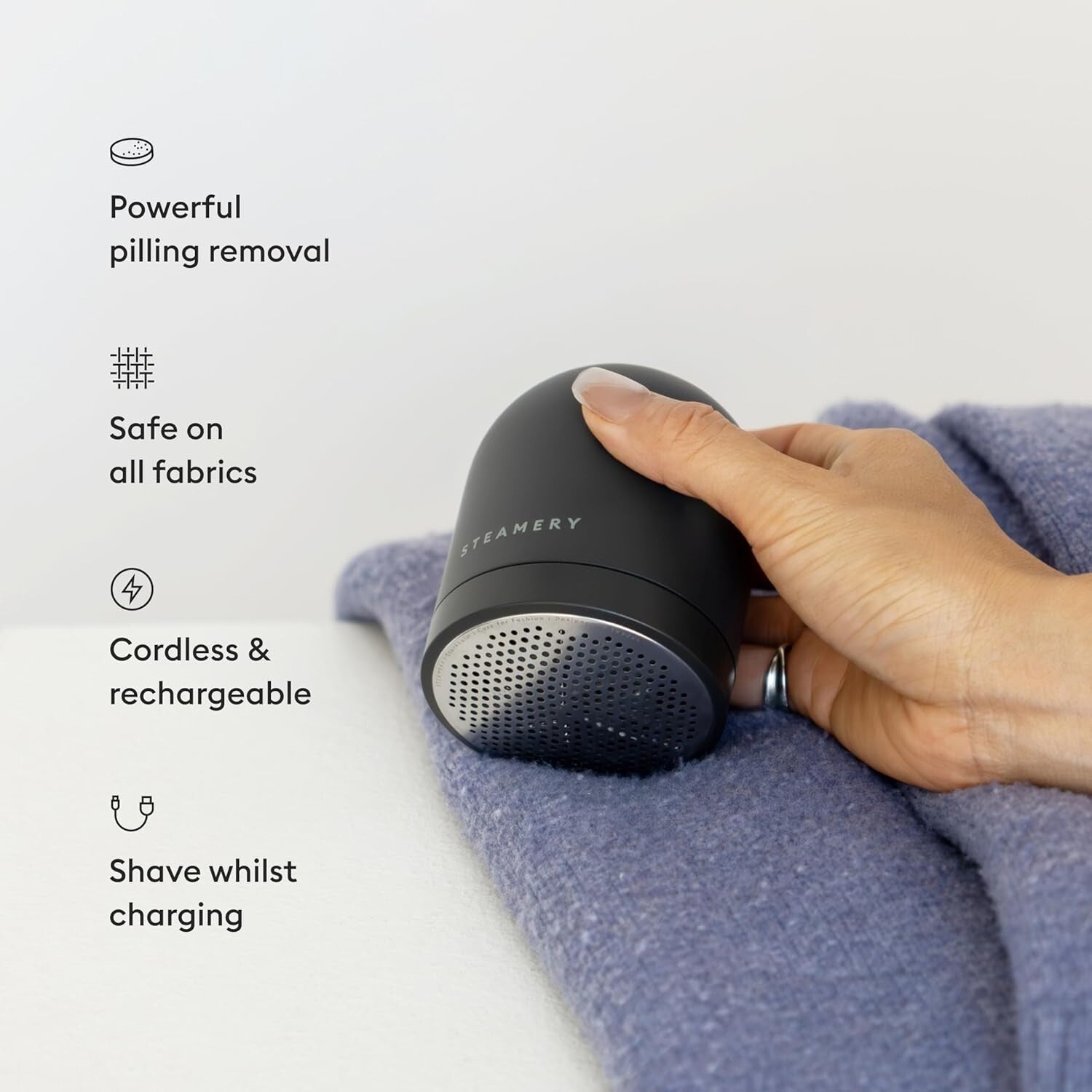 Efficient Pilo 2 Fabric Shaver - Rechargeable for Long-lasting Lint Removal