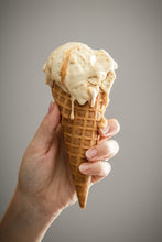 Load image into Gallery viewer, 12 Bottle Baker’s Best Flavor Extract Set - Vanilla, Lavender, Caramel &amp; More