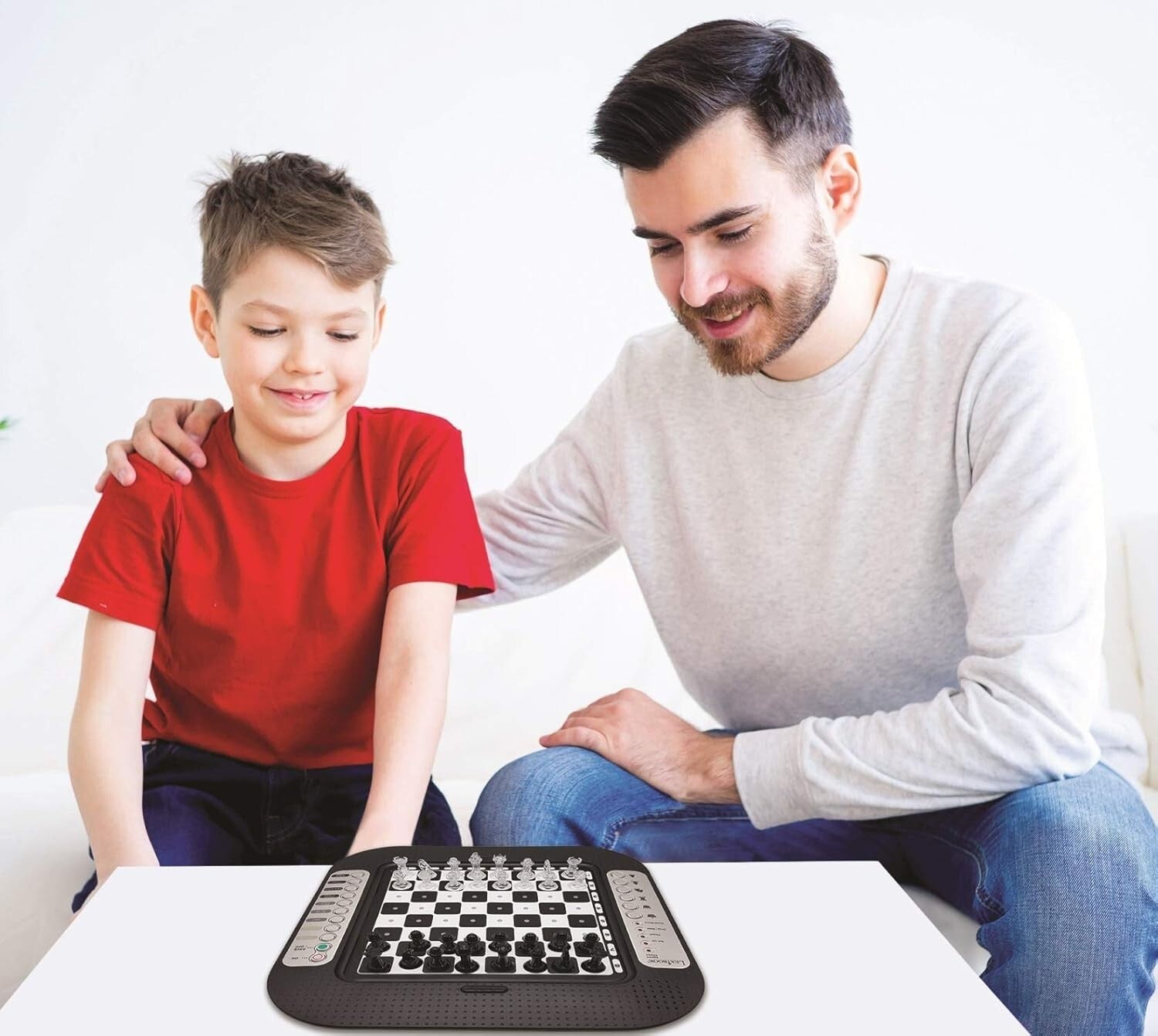 Chessman FX: Electronic Chess Game with Tactile Keyboard & 64 Difficulty Levels