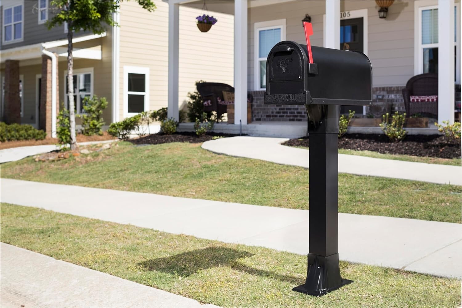 Stylish Large Capacity Post-Mount Mailbox in Galvanized Steel, Textured Black