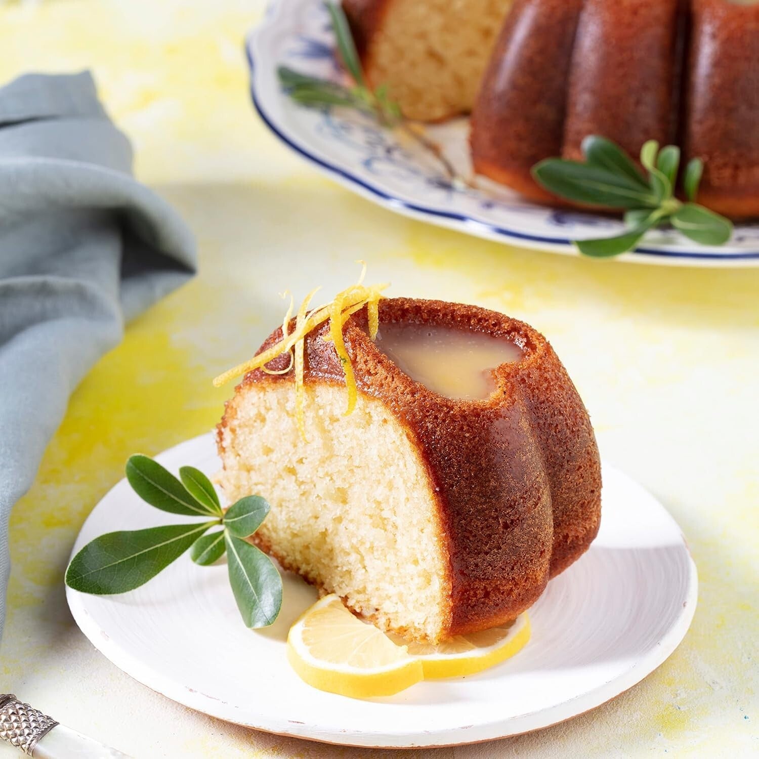 Elegant 10-Inch Heart Cake Pan with Titanium Coating for Easy Baking