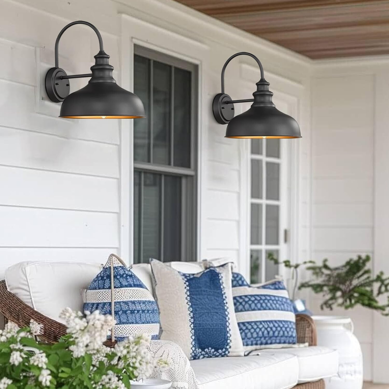 Elegant Outdoor Wall Lantern - Black & Copper Gooseneck Barn Light Fixture