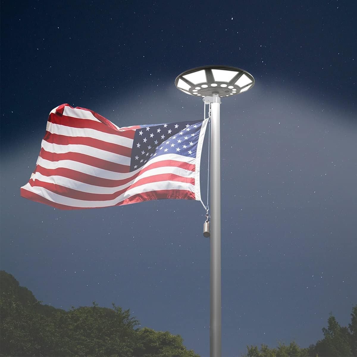 Energy Efficient Solar Flag Pole Light - 10000 mAh Battery, Auto On/Off Feature