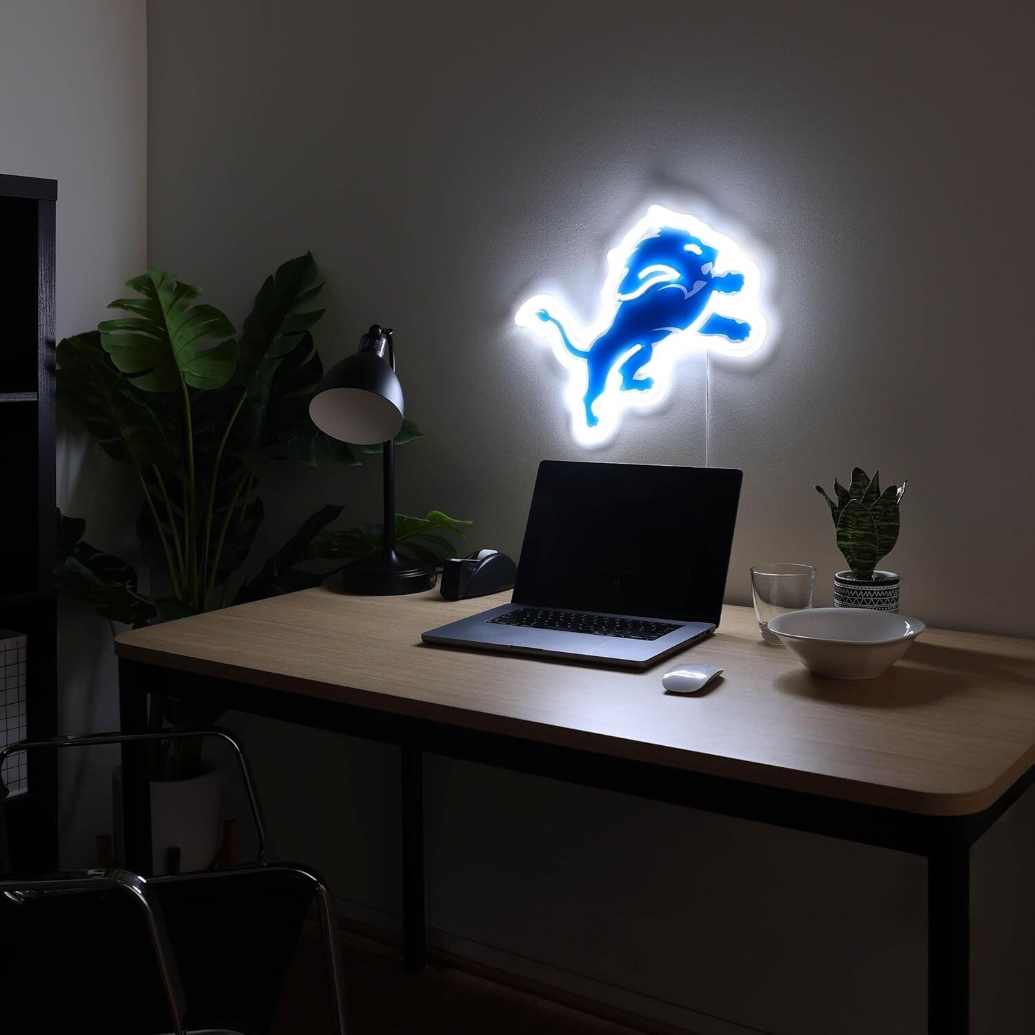 Dynamic NFL Neon Sign for Detroit Lions Fans - Adjustable Brightness & Style