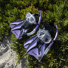 Load image into Gallery viewer, Lightweight Snorkeling Set with Adjustable Fins and Anti-Fog Mask for Adults