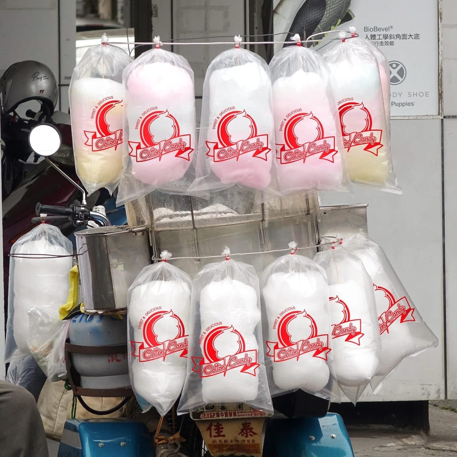 500 Cotton Candy Bags with Clown Print - Large Party Essential, 11.8 x 17.7 Inch