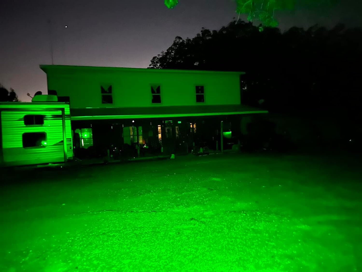 Easy-Setup Solar Hunting Light with Motion Activation - Perfect for Outdoor Use