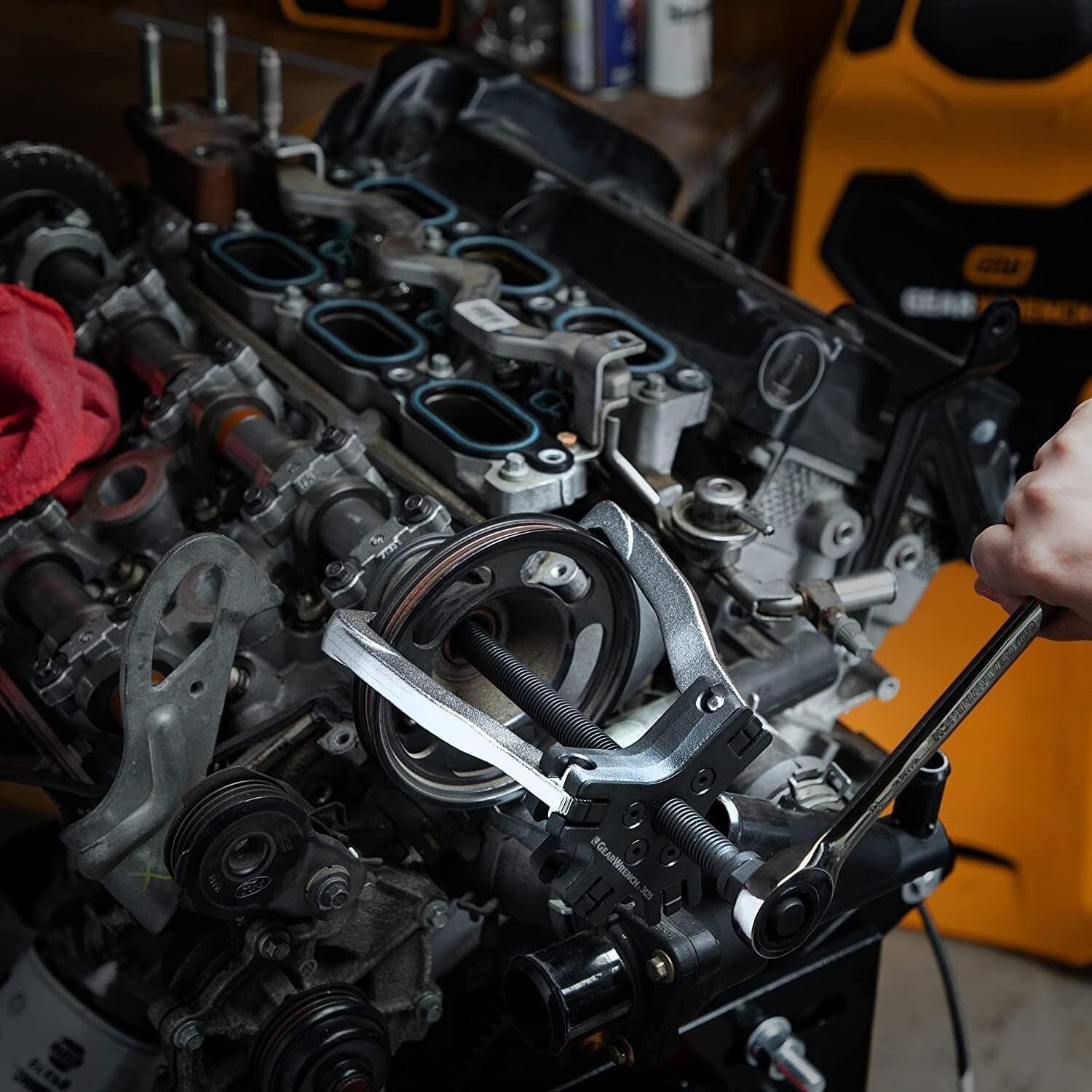 Ergonomic 2/3 Jaw Mechanical Puller Set with Easy Jaw Conversion - 5.13 lbs