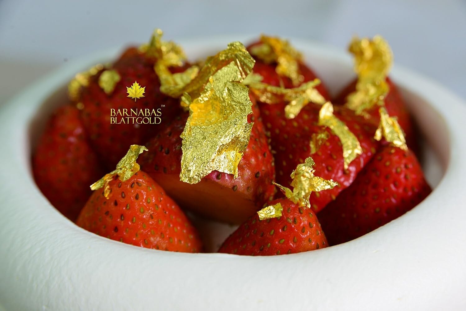 Natural 23.75 Karat Edible Gold Flakes in 150mg Jar for Baking Delights