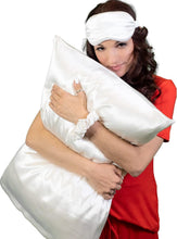 Load image into Gallery viewer, 19 Momme Mulberry Silk Pillowcase - Standard Size with Envelope Closure - White