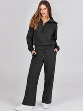 Load image into Gallery viewer, Fall Fashion Classic: Women's Half Zip Oversized Sweatshirt &amp; Sweatpants Set