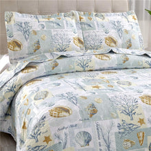 Load image into Gallery viewer, Reversible Ocean-Themed Full/Queen Quilt Set with Vintage Seashell Pillow Shams