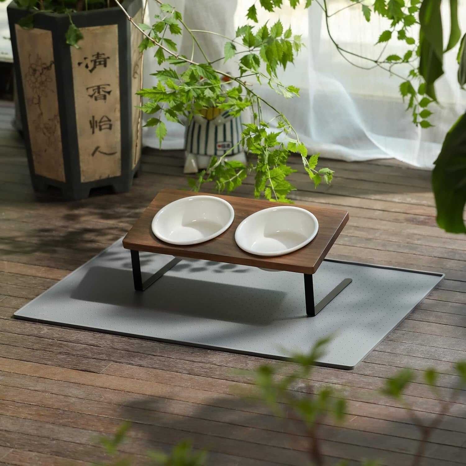 Anti-Slip Elevated Feeding Dishes for Cats & Puppies - Ceramic Bowls with Stand