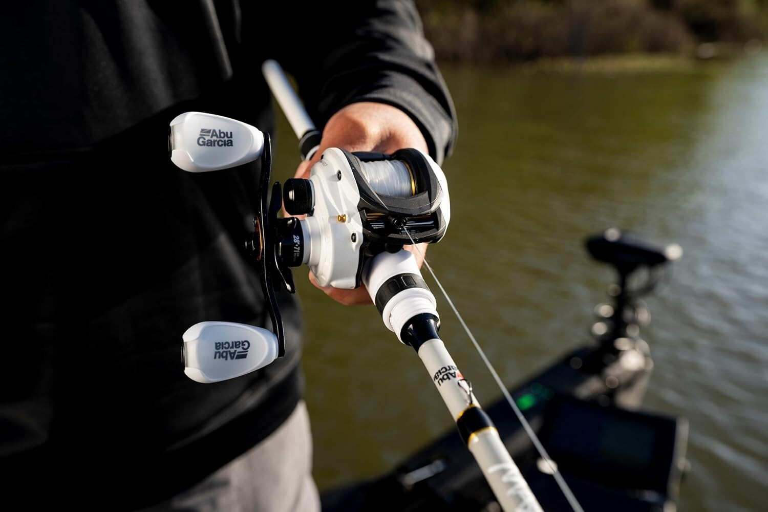 Max Pro Low Profile Baitcast Fishing Reel - Lightweight & High Recovery