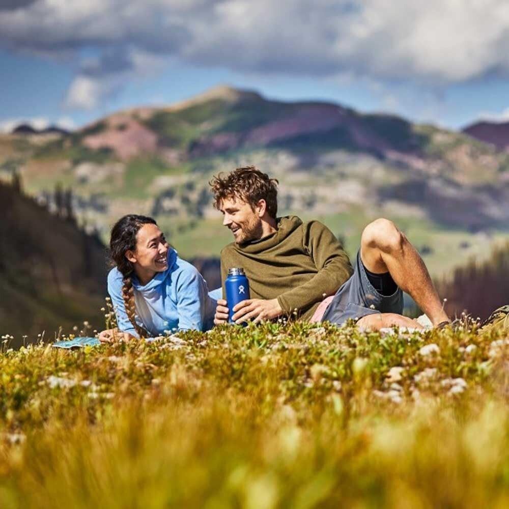 Leakproof & Dishwasher Safe 40 Oz Insulated Water Bottle for Active Lifestyles