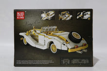 Load image into Gallery viewer, 10003 Vintage Classic Car Model Kit with 868+ Building Blocks for Enthusiasts