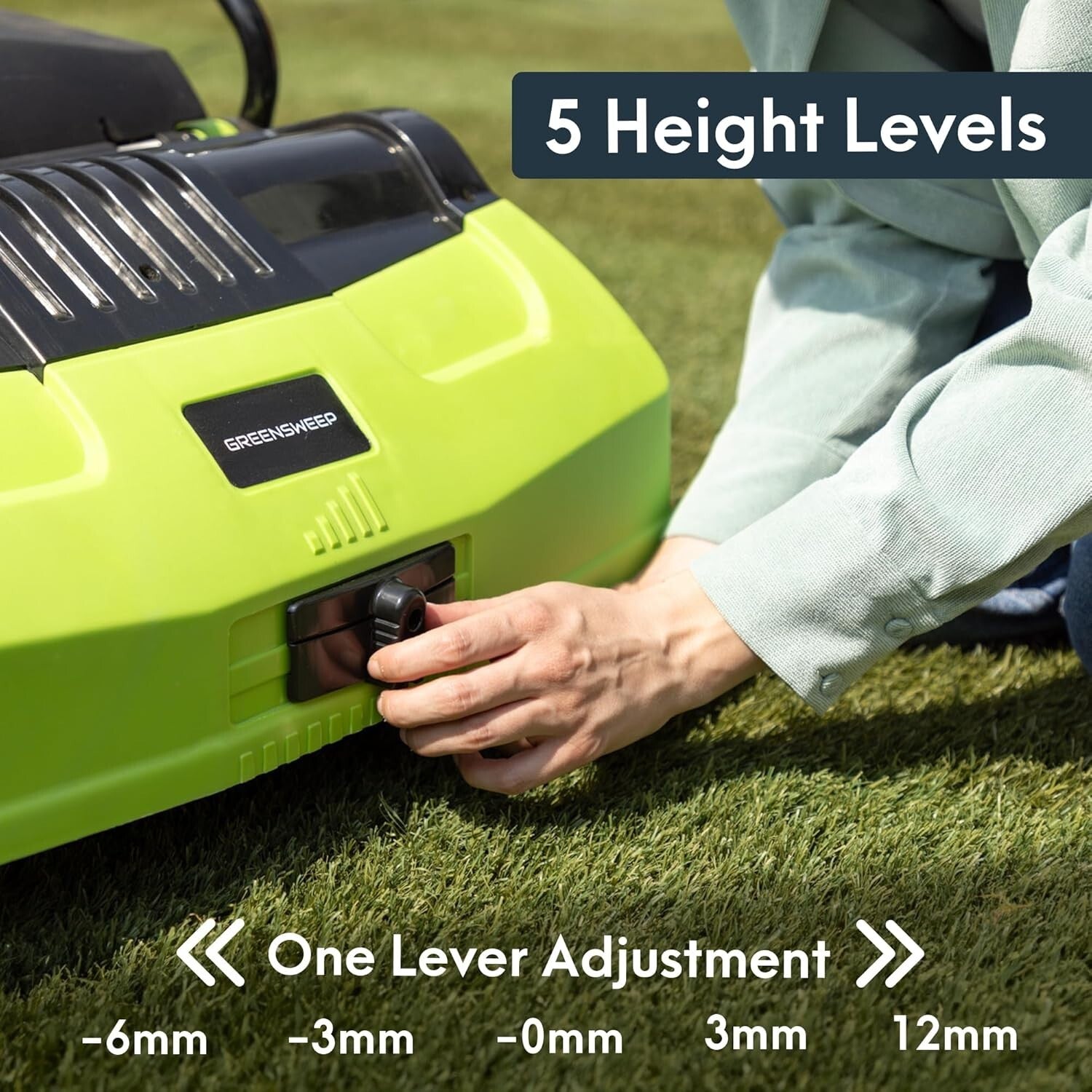 Lightweight Vacuum Cleaner for Artificial Grass – Foldable with 45L Capacity