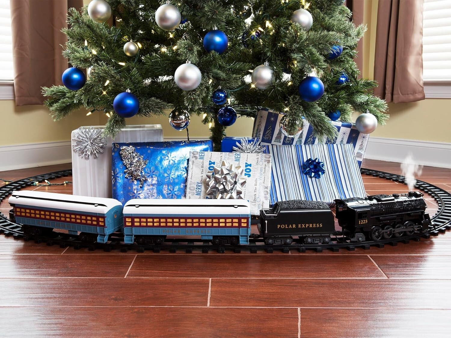 Deluxe Bluetooth Polar Express Toy Train with Smoke Effects & Tracks for Ages 4+