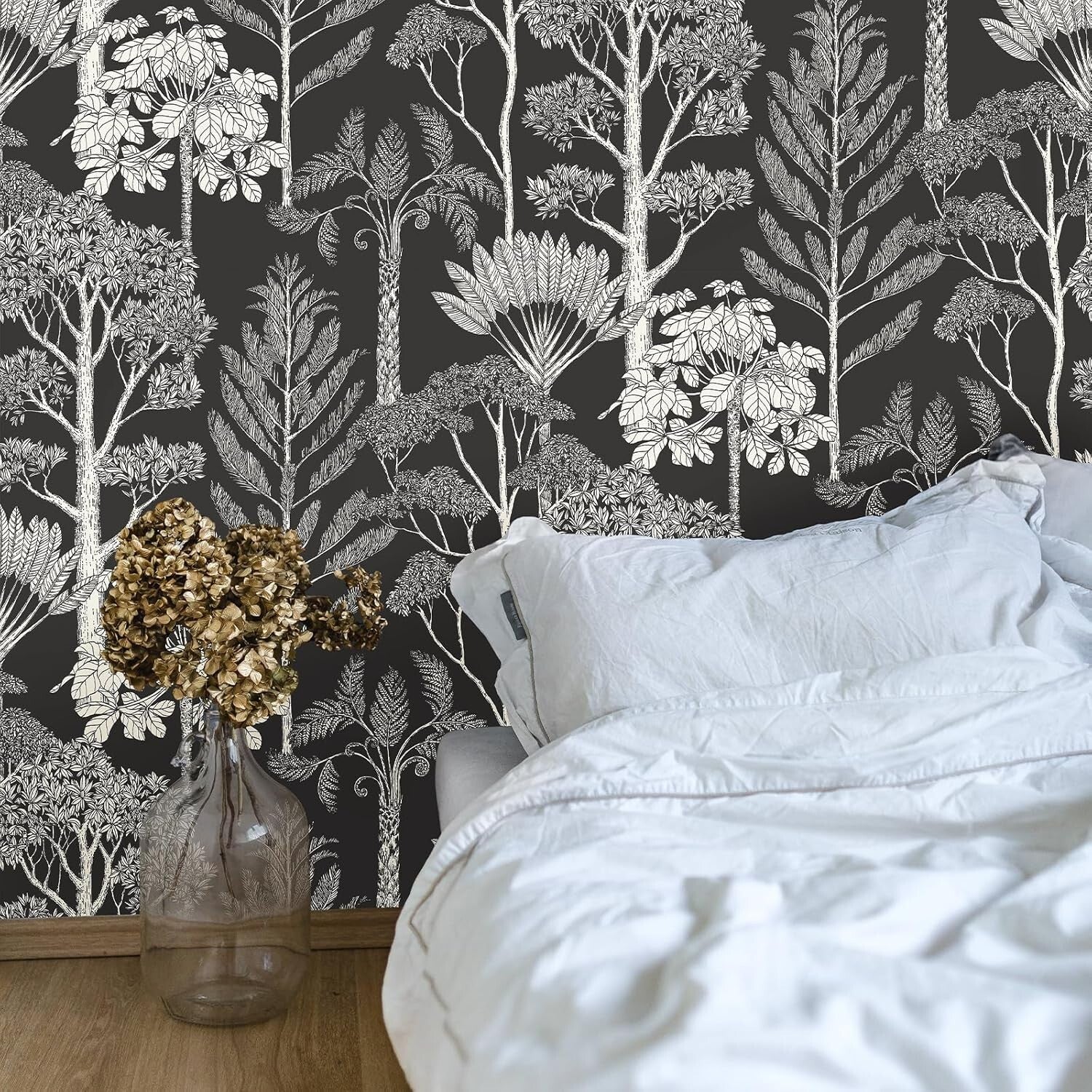 Elegant Black and White Leaf Contact Paper - Forest Theme Upholstery 47.21sqft