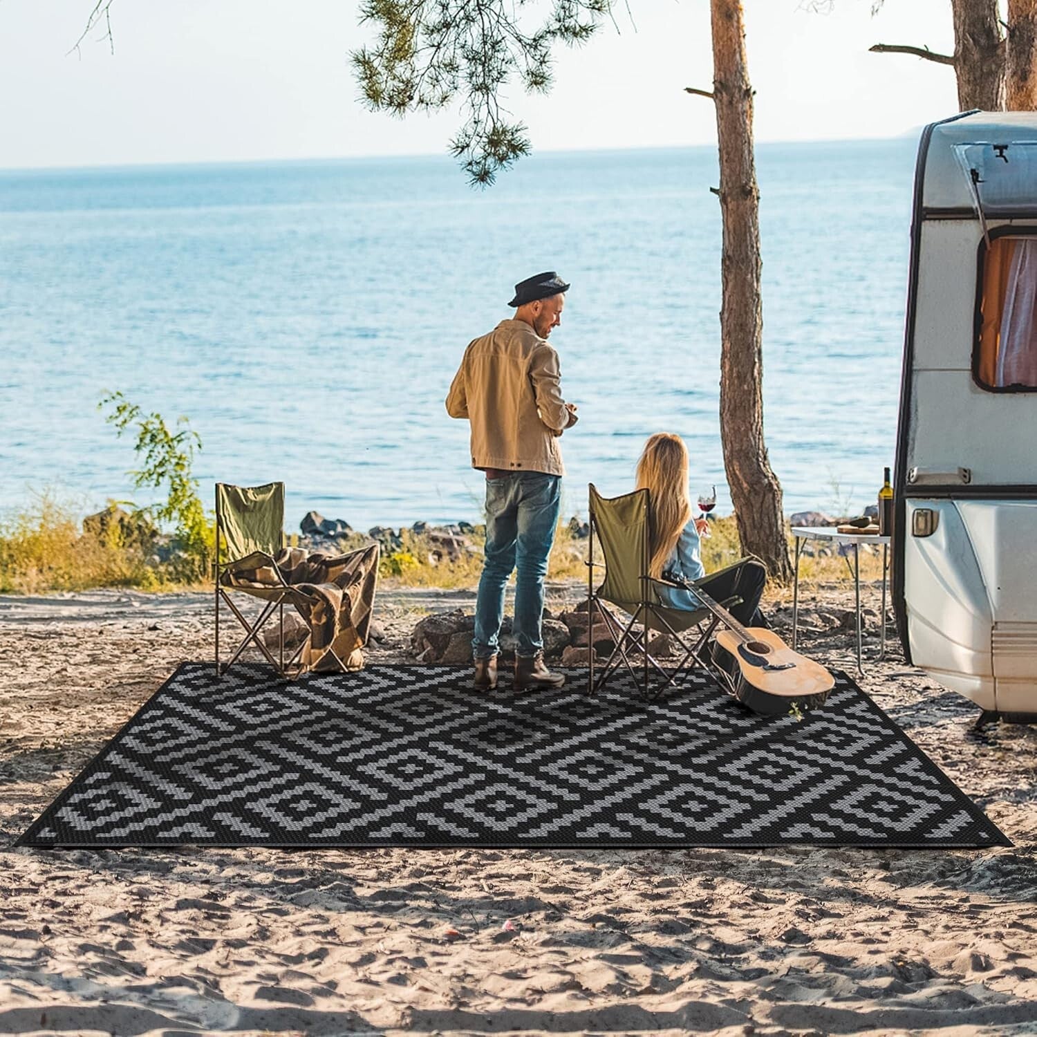 Durable 6'x9' Reversible Camping Rug - Eco-Friendly Waterproof Mat for Outdoors
