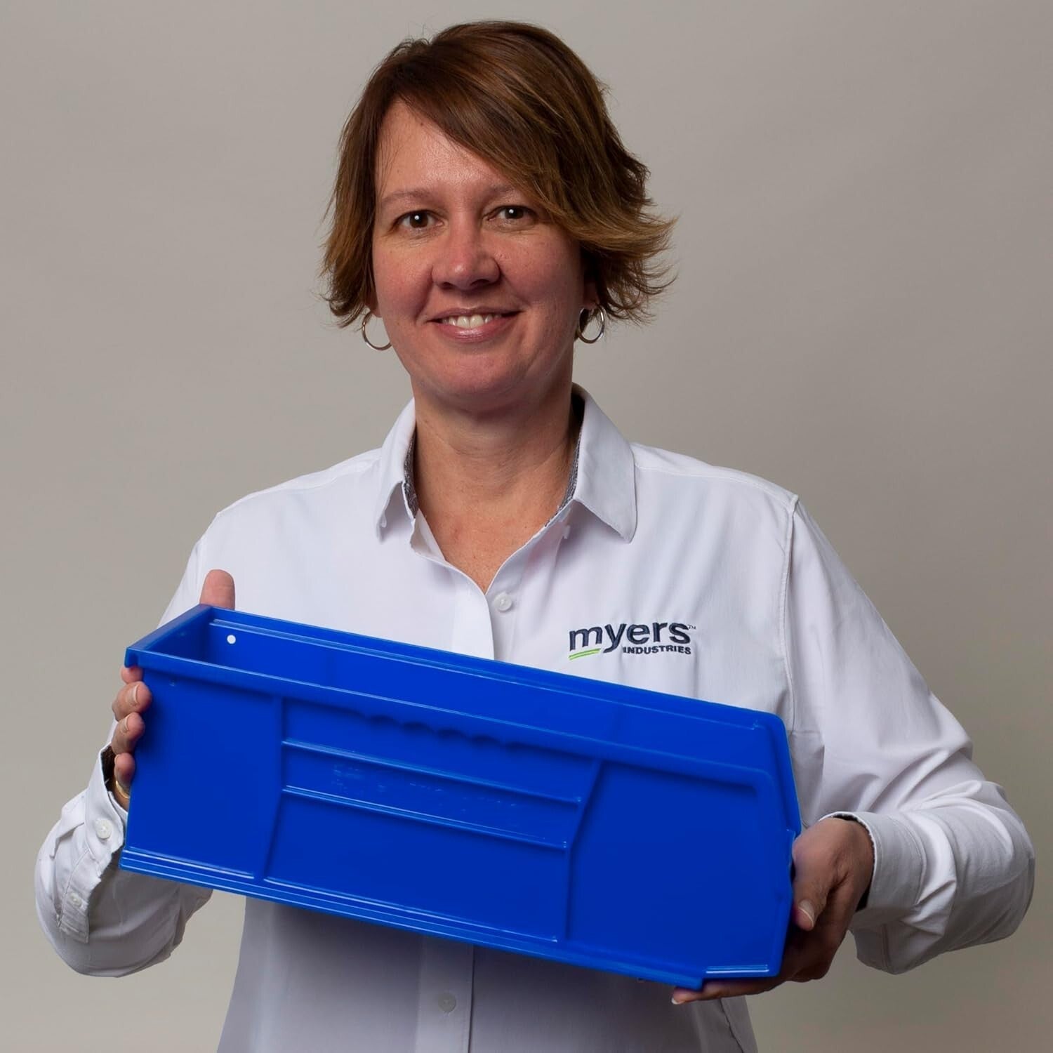 Efficient 12-Pack Plastic Stacking Bins - Yellow Storage Solution for Crafts