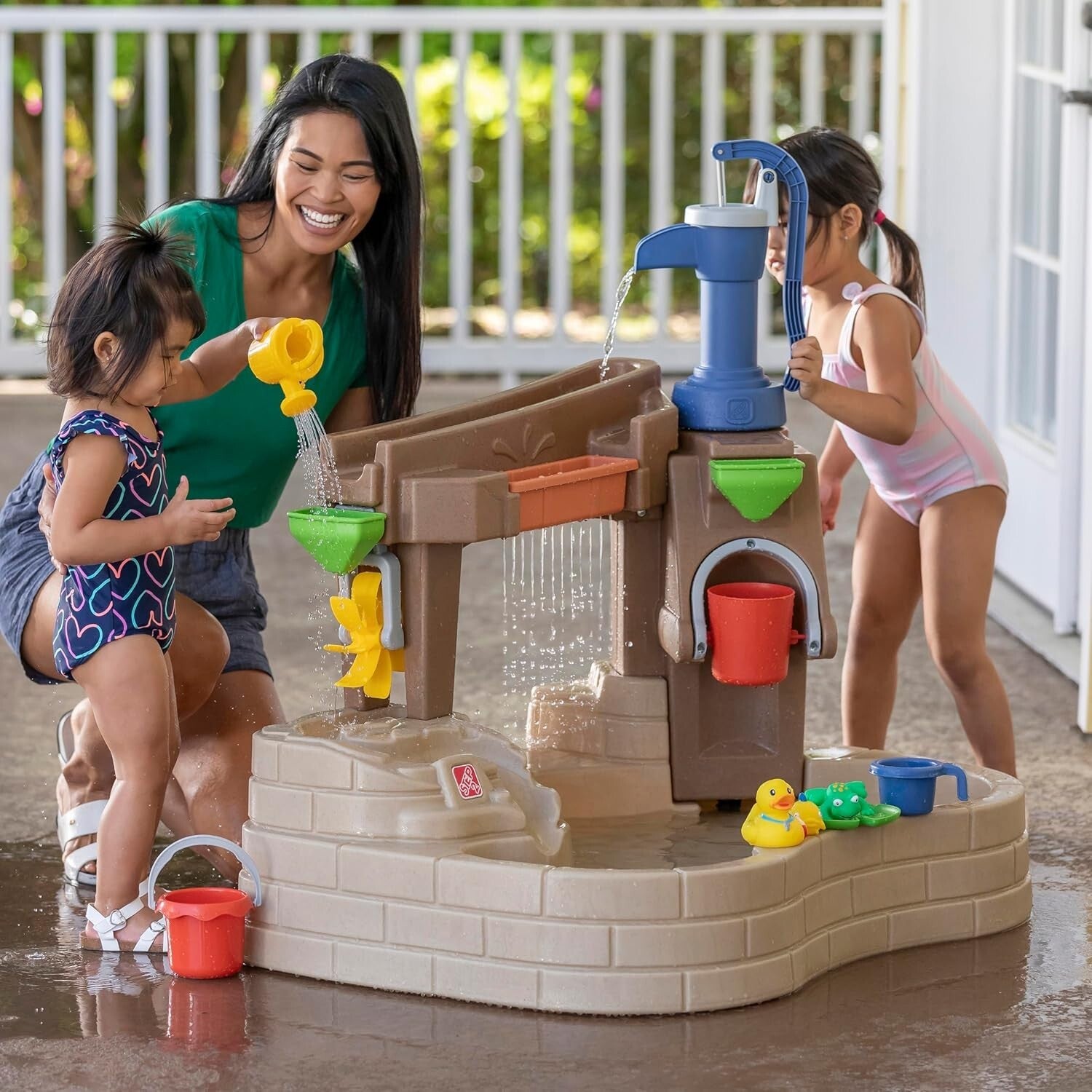 Outdoor Water Sensory Activity Table with Pump - Ideal for Growing Toddlers