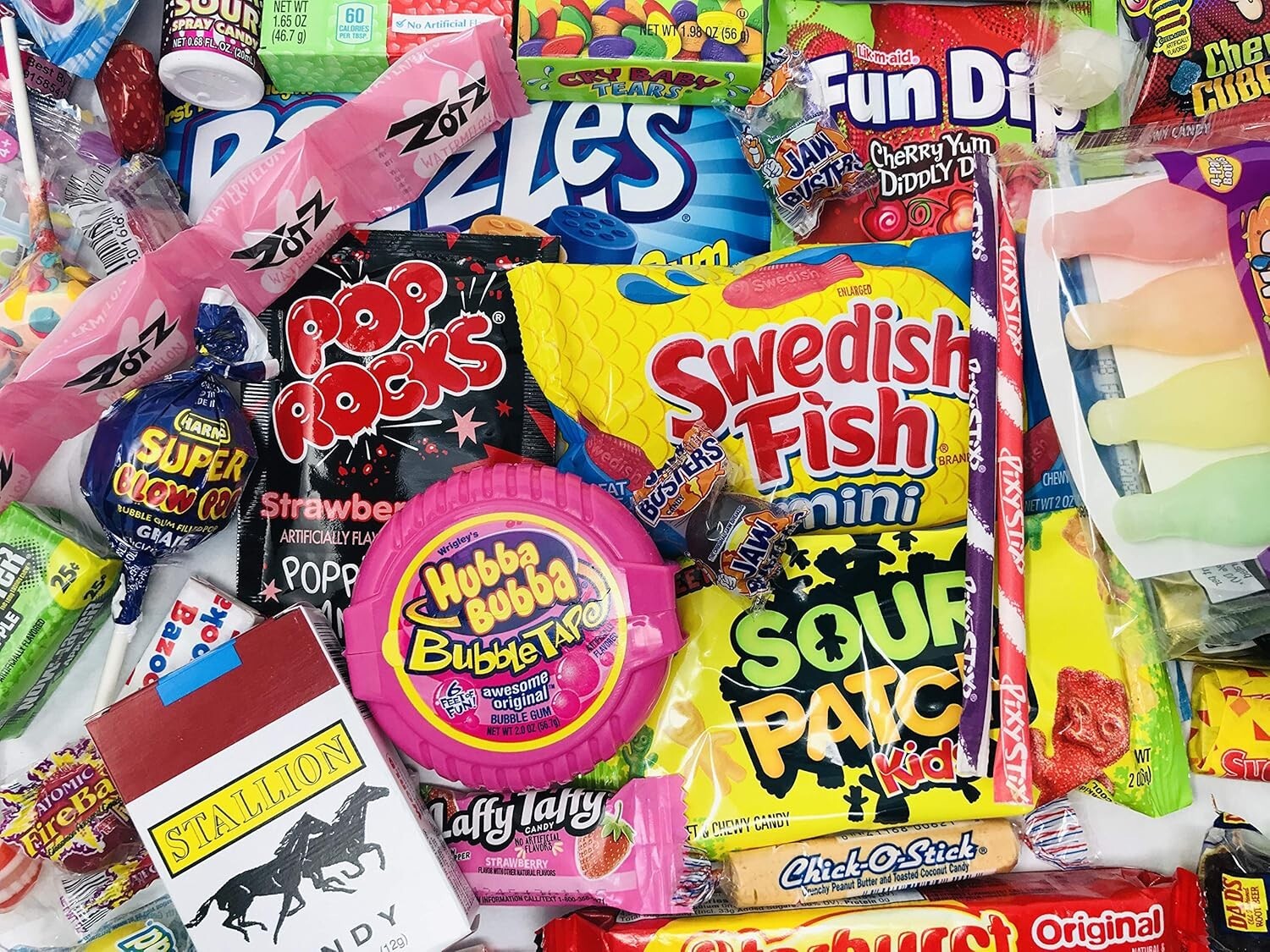 Retro 1980 Candy Gift Box - Nostalgic Assortment for 45th Birthday Joy