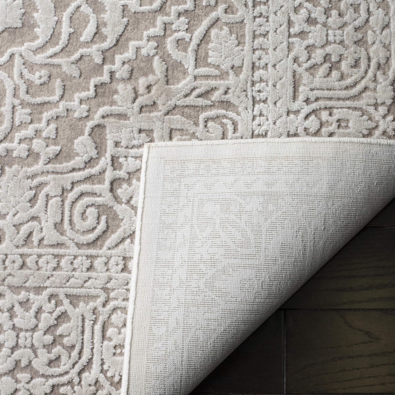 Elegant Polypropylene Runner Rug - Non-Shedding, Ideal for Living Rooms