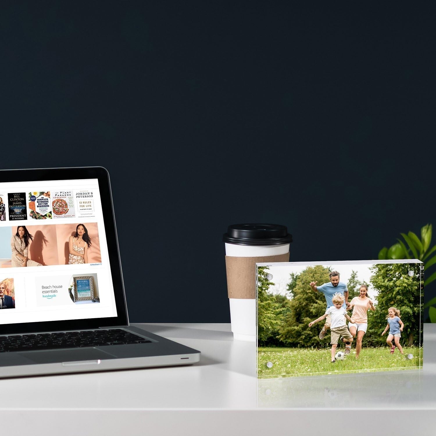 Durable 5x7 Acrylic Picture Frames with Magnetic Closure - Perfect for Gifting