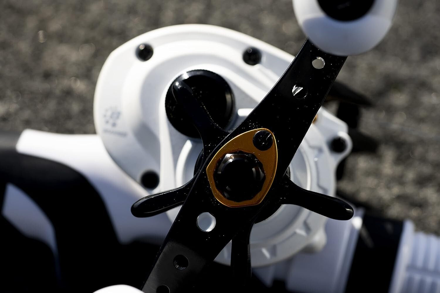 Max Pro Low Profile Baitcast Fishing Reel - Lightweight & High Recovery