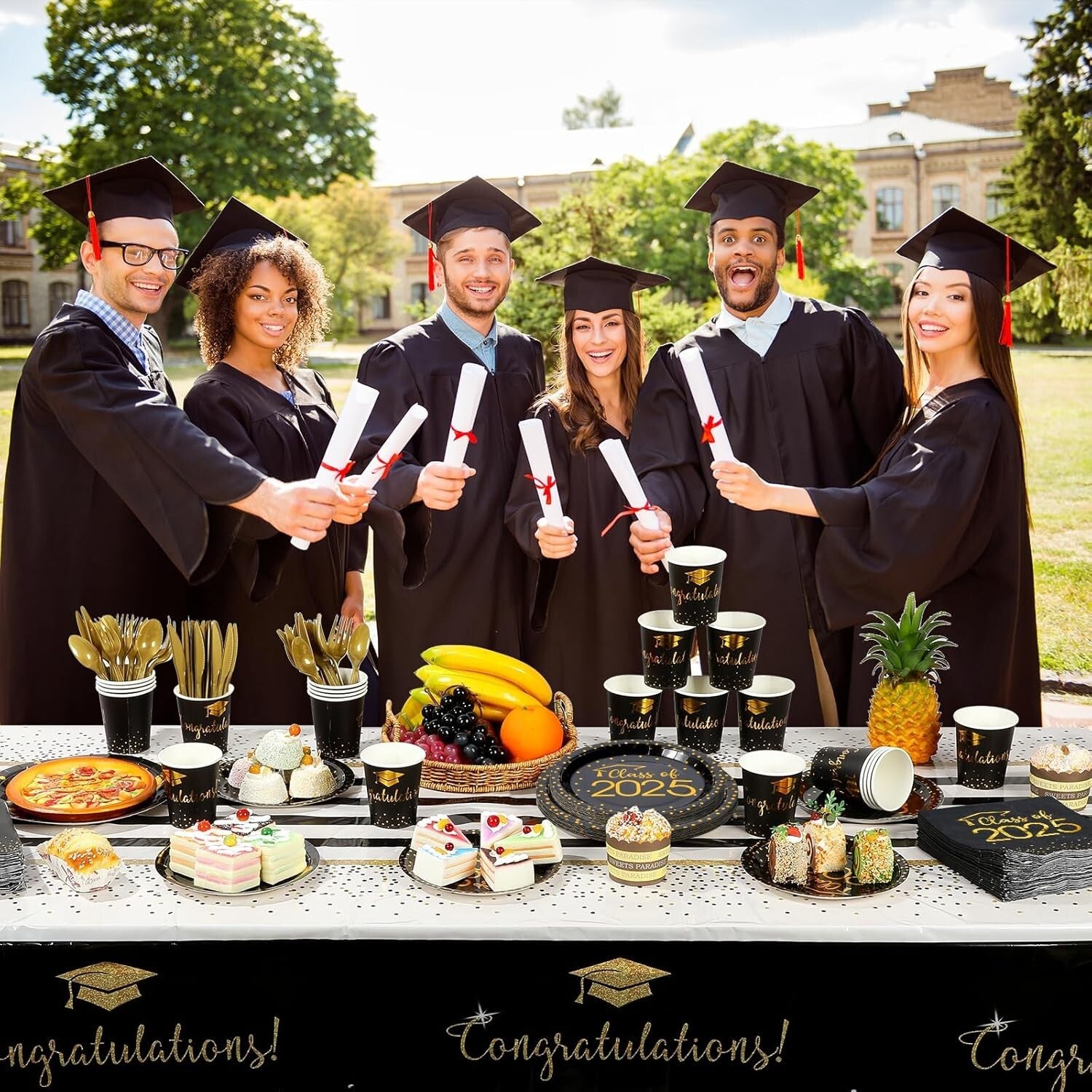 Easy-Clean 700pcs Graduation Essentials Set - Serve 100 in Black & Gold Elegance