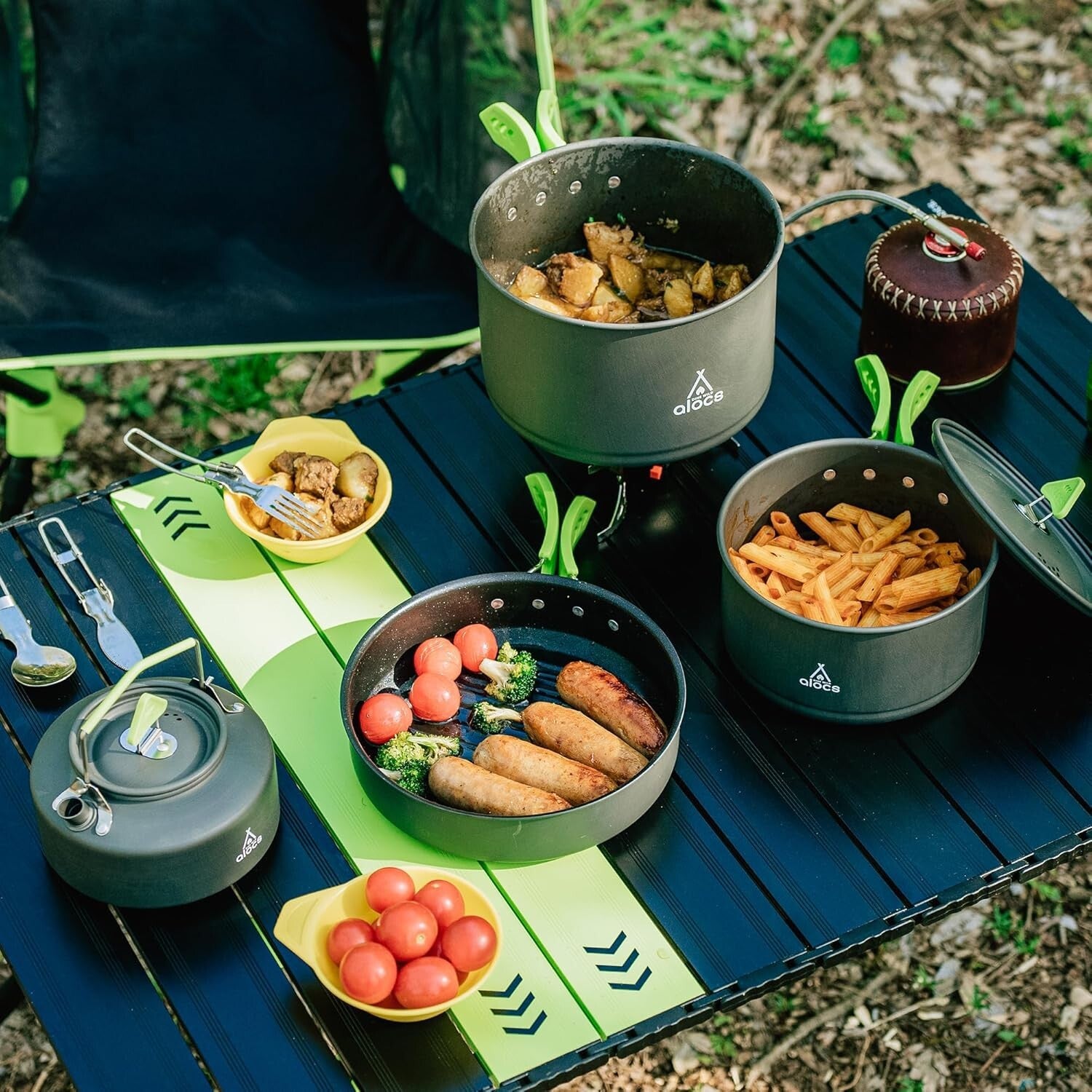 18-Piece Non-Stick Camping Cookware Set for 4-6 People - Ultra Lightweight Gear
