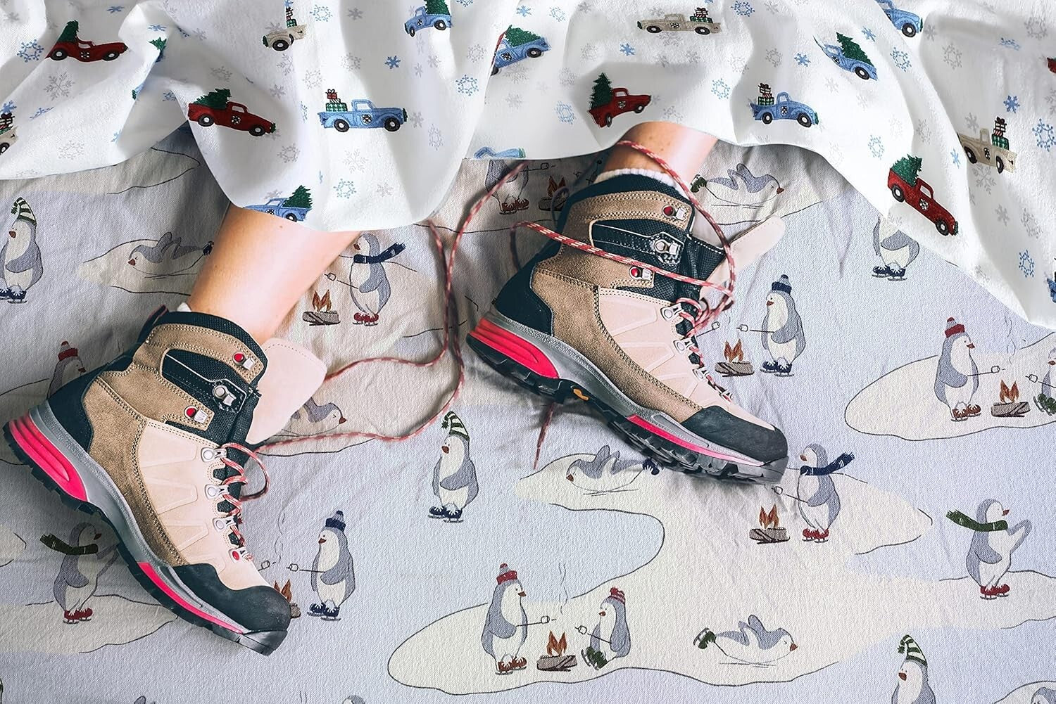 Soft Brushed Cotton Flannel Twin Bedding Set - Skating Penguin Print