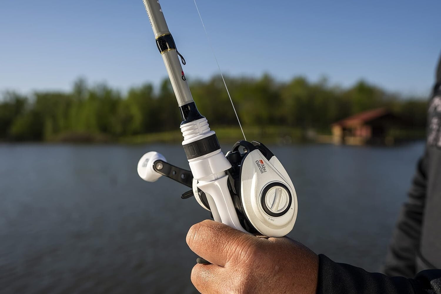 Max Pro Low Profile Baitcast Fishing Reel - Lightweight & High Recovery