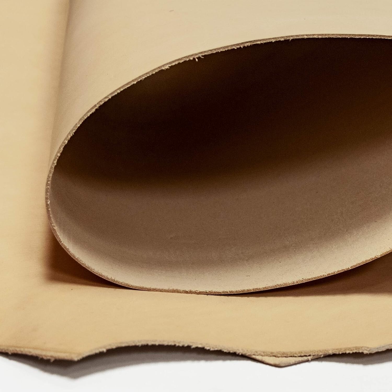 4-6 Oz Veg Tan Cowhide Double Shoulder Leather - Ideal for Artisans and Crafters