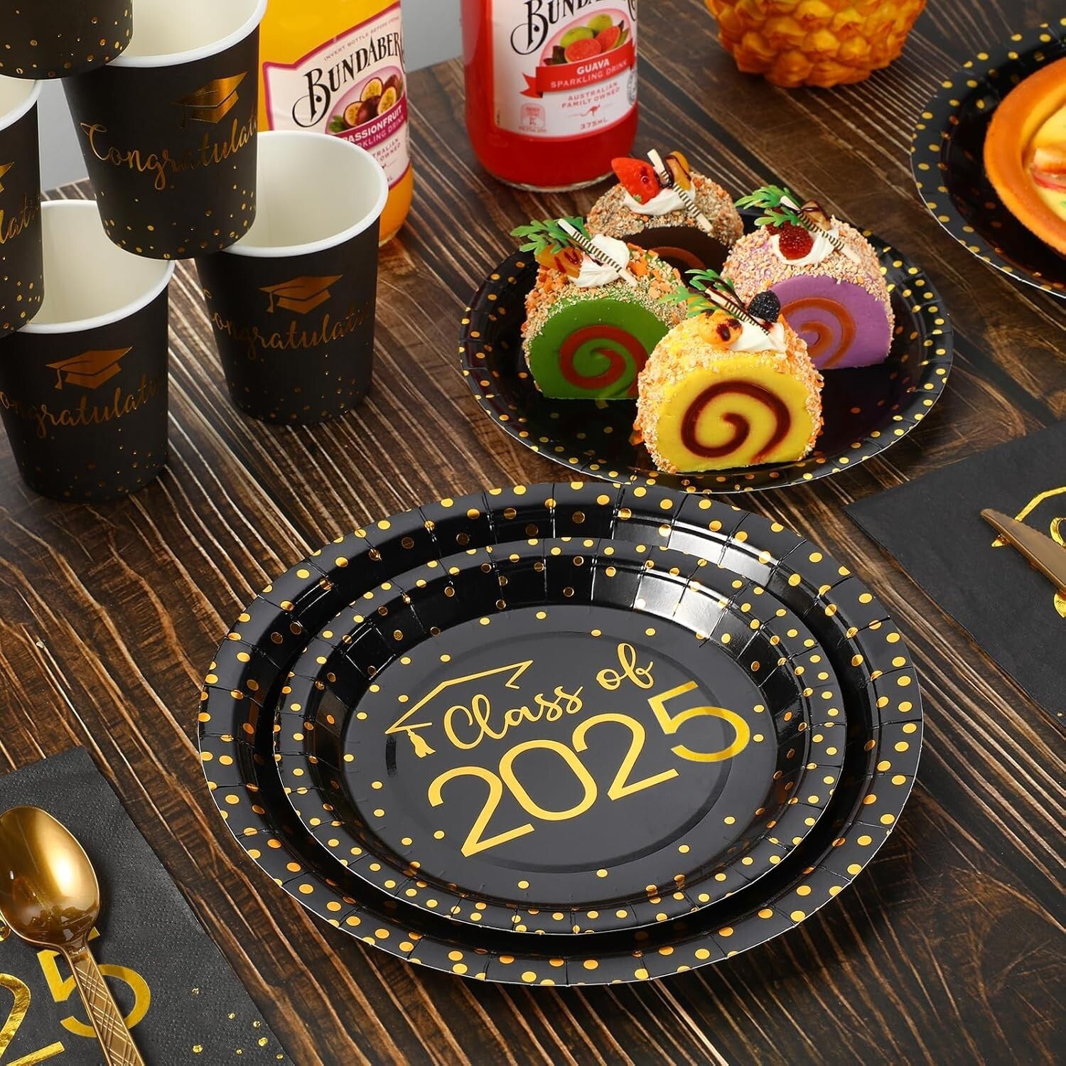 Easy-Clean 700pcs Graduation Essentials Set - Serve 100 in Black & Gold Elegance