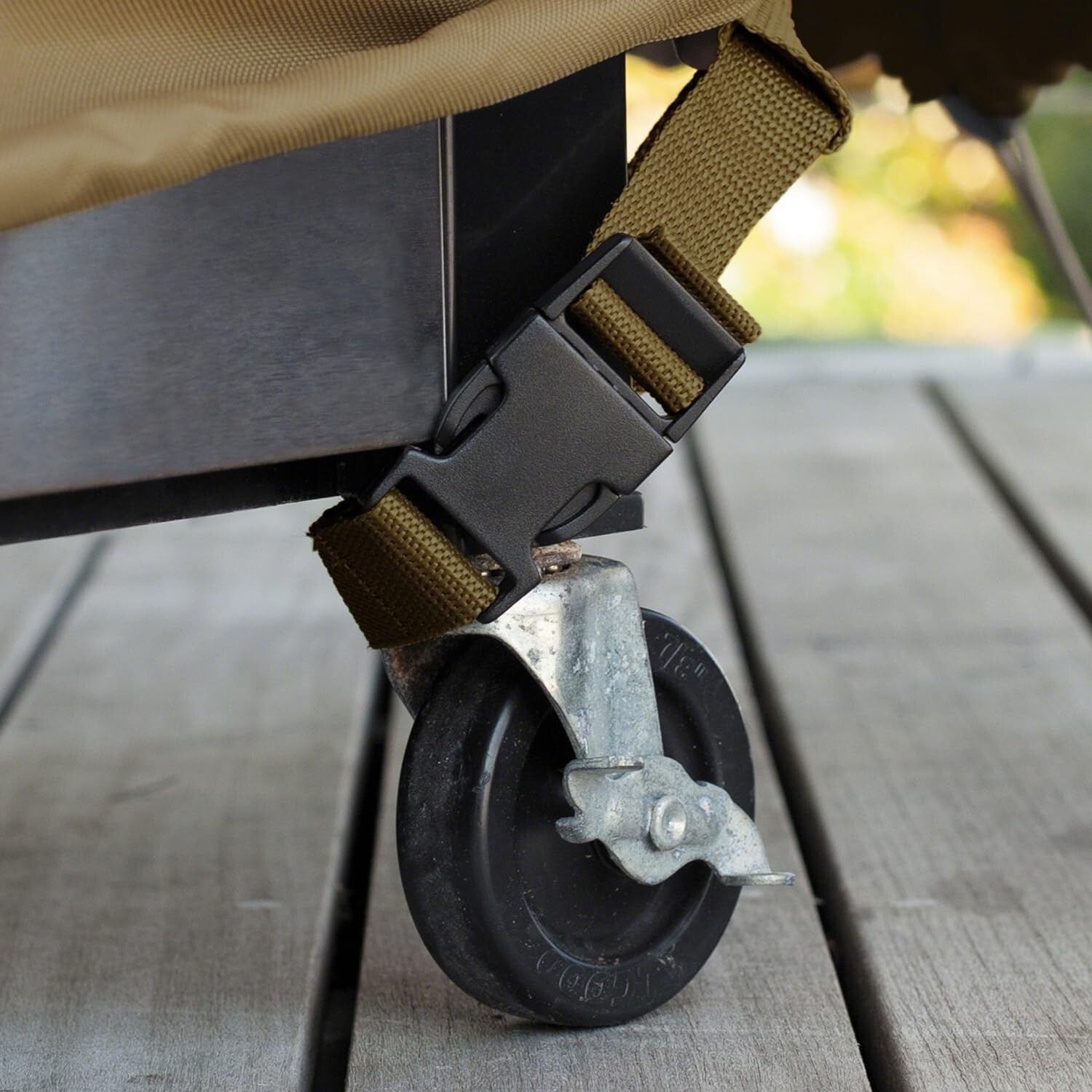 Elegant 80 Qt Rolling Deck Cooler Cover - Durable & Weatherproof Protection