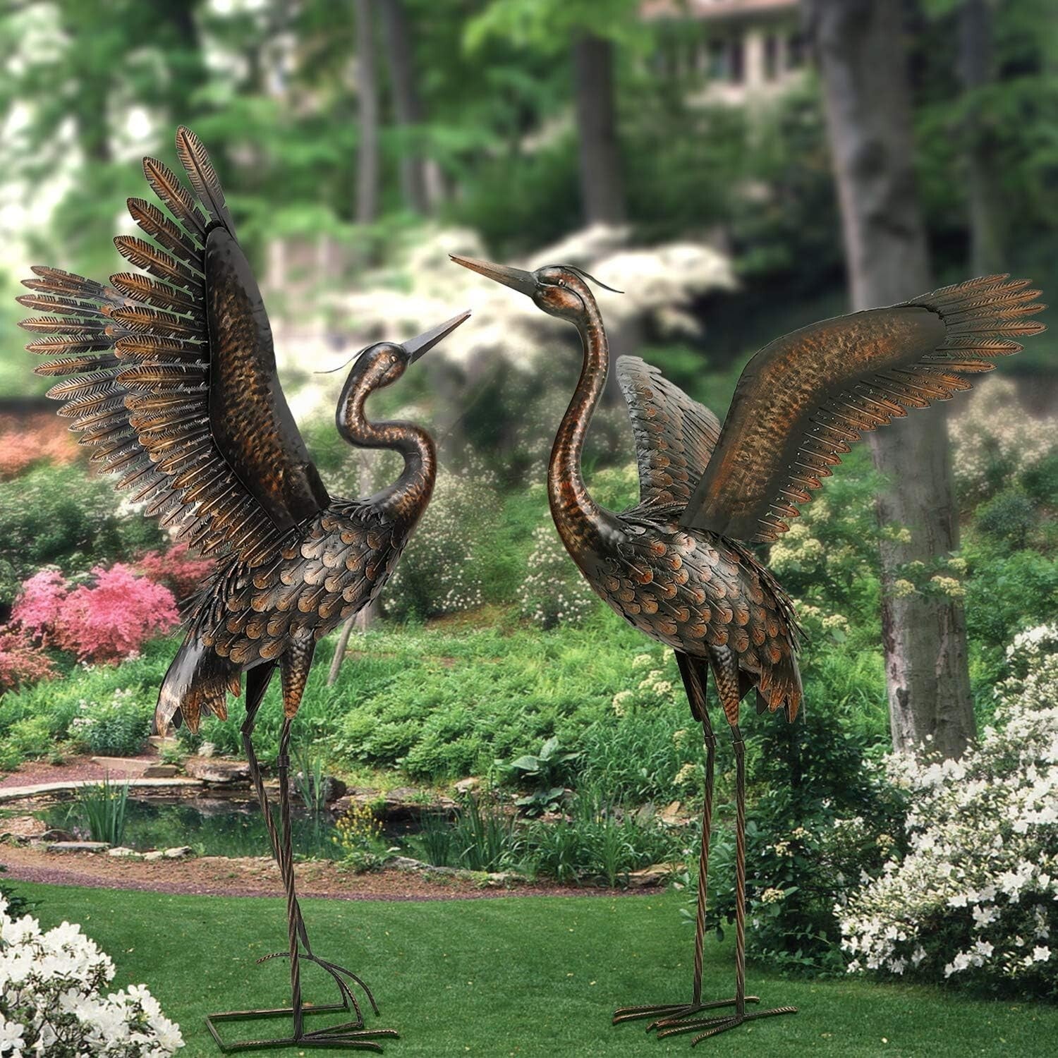 Freestanding Metal Crane Statues - Realistic Garden Art for Outdoor Elegance
