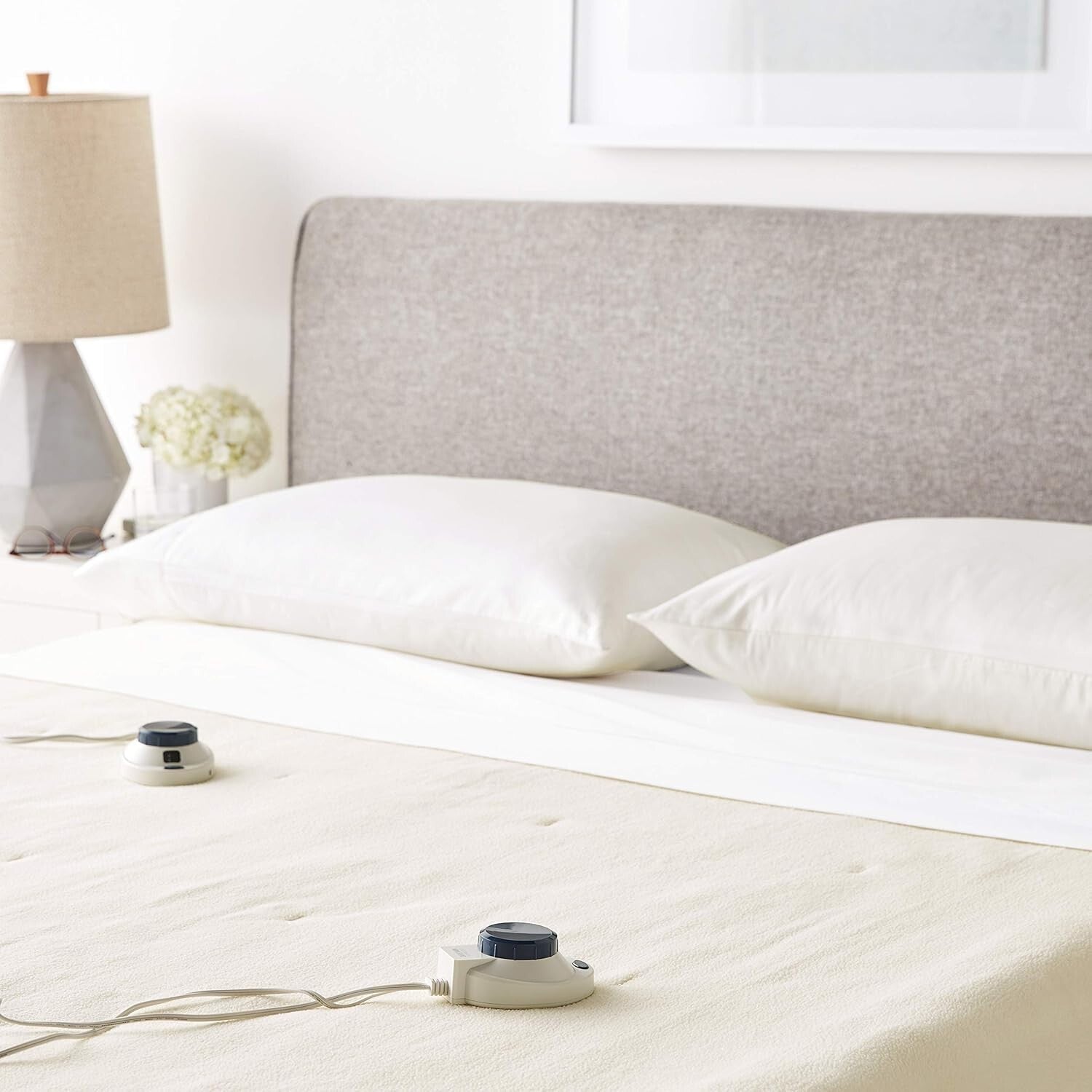 Luxurious Electric Heated Micro-Fleece Blanket with Automatic Shut-Off Feature