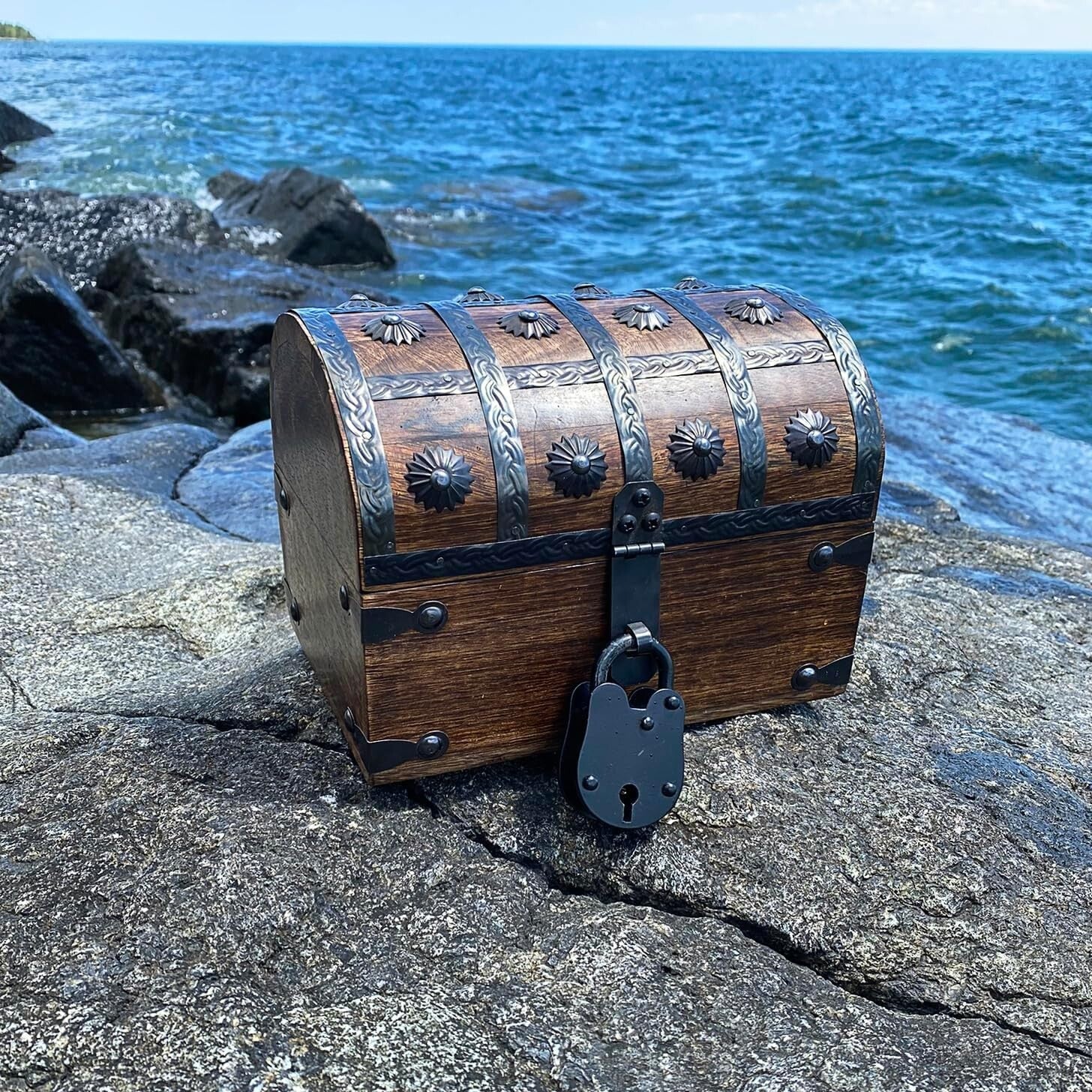 Decorative Pirate Chest with Skeleton Key - Ideal for Imaginative Play & Storage