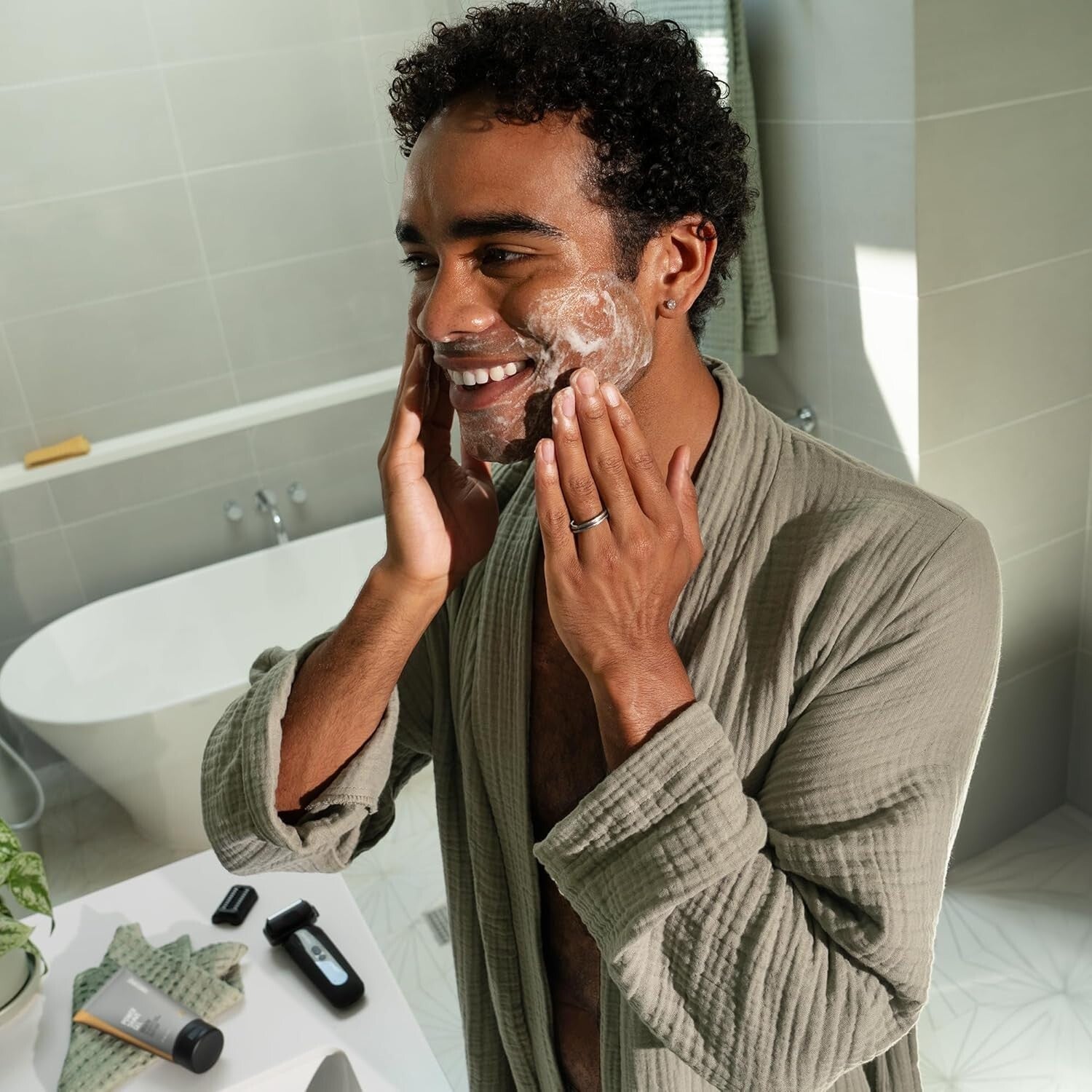 Men’s Electric Face Shaver with Interchangeable Blades & Shaving Gel – SkinSafe