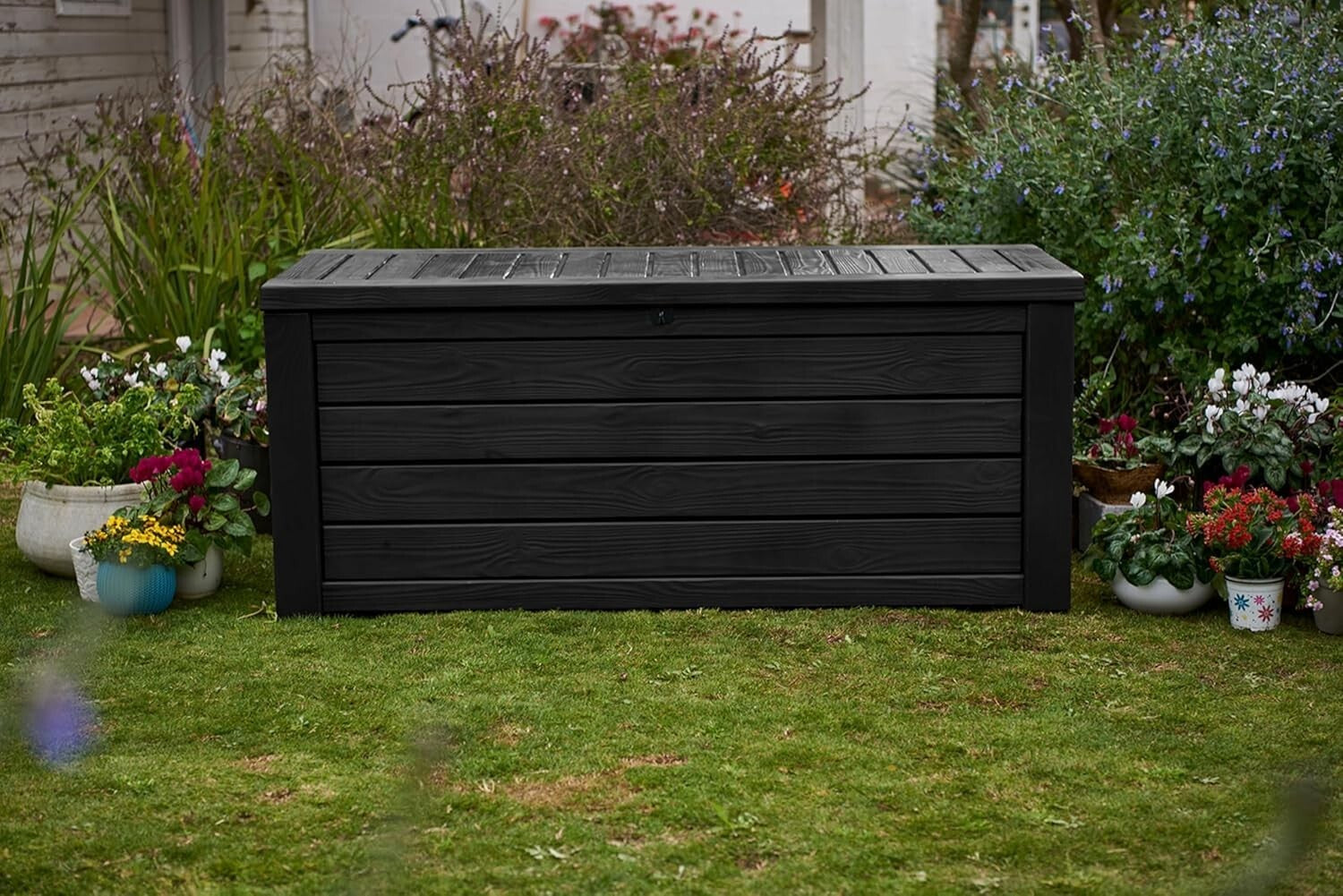 Elegant Lockable Outdoor Storage Box & Bench - 150 Gallon Waterproof Design