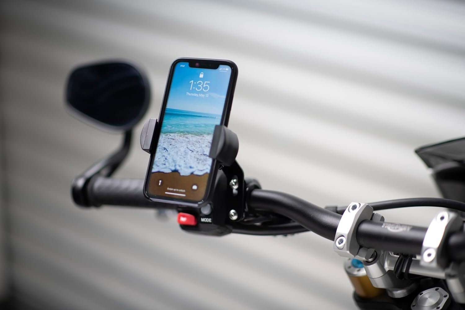 Durable Non-Slip Motorcycle Phone Holder - Compatible with All Smartphones