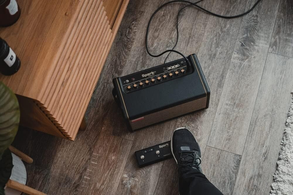 Portable Wireless Guitar Pedal for Spark Amplifiers - Long Battery Life Included