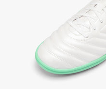 Load image into Gallery viewer, Multi-Purpose Soccer Cleats with Arch Support - Ideal for Various Surfaces