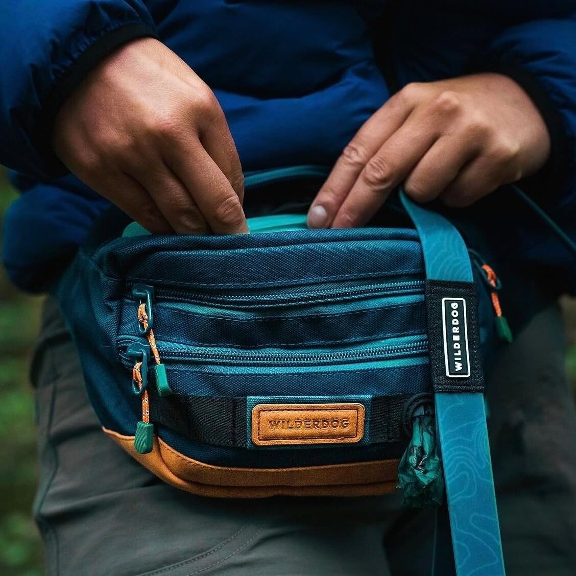 Stylish Pacific Blue Pet Utility Pack - Store Treats, Balls & Keys On-the-Go