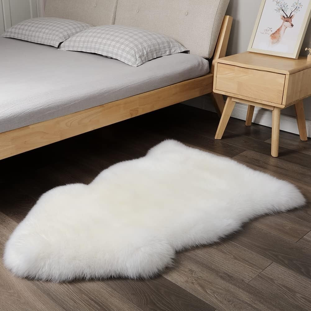 High-Quality Handmade Sheepskin Rug - Elegant Decor for Living & Bedroom